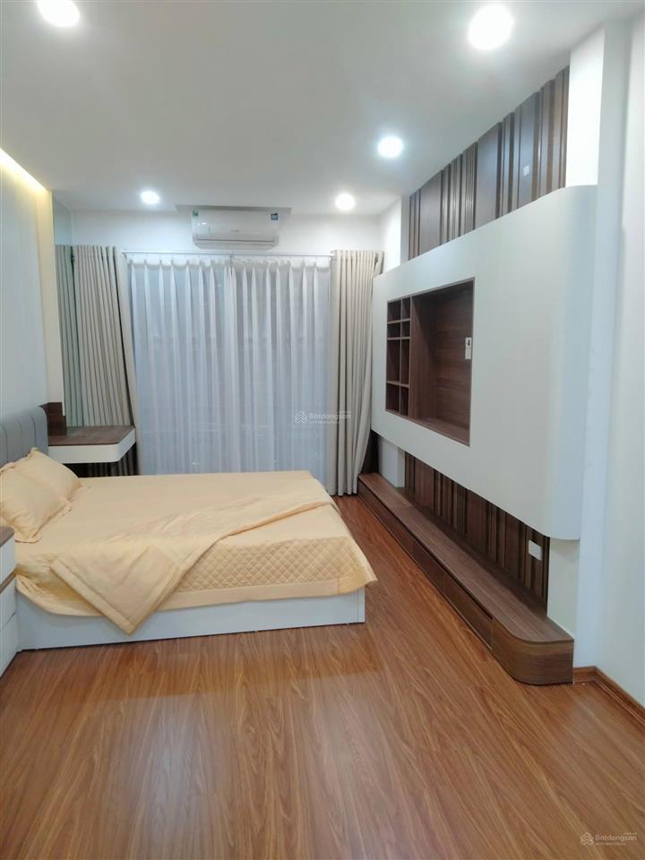 Bán nhanh! nhà phố thái thịnh 30m ra ô tô đỗ, trước nhà sh quay đầu, mt 4m, tm tặng nt, 38m2*5t