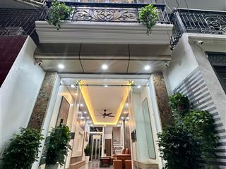 Bán nhanh! nhà phố thái thịnh 30m ra ô tô đỗ, trước nhà sh quay đầu, mt 4m, tm tặng nt, 38m2*5t