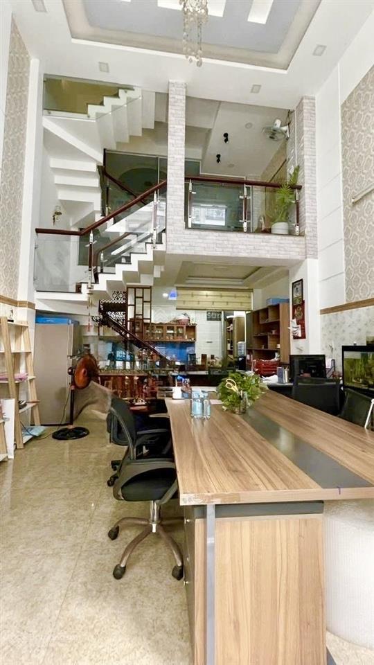 Hẻm nhựa 10m nhà 5 tầng ngang 5m 6pn cạnh công viên chỉ 8,5 tỷ ngay chung cư dreamhome gò vấp