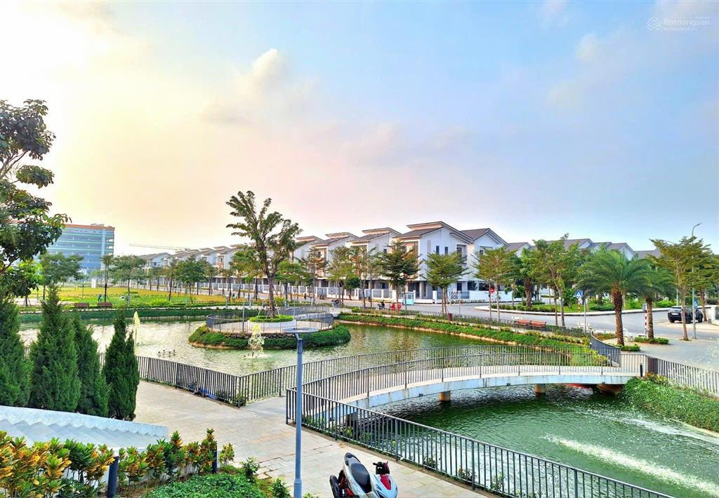Mở bán biệt thự cuối cùng cạnh hà nội giá chủ đầu tư. chiết khấu tới 10%. hỗ trợ vay 0% 24 tháng.