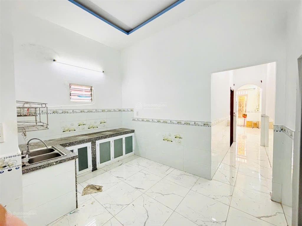 Bán nhà thị trấn hóc môn  283m2  cấp 4  hxt  chỉ 7,89 tỷ