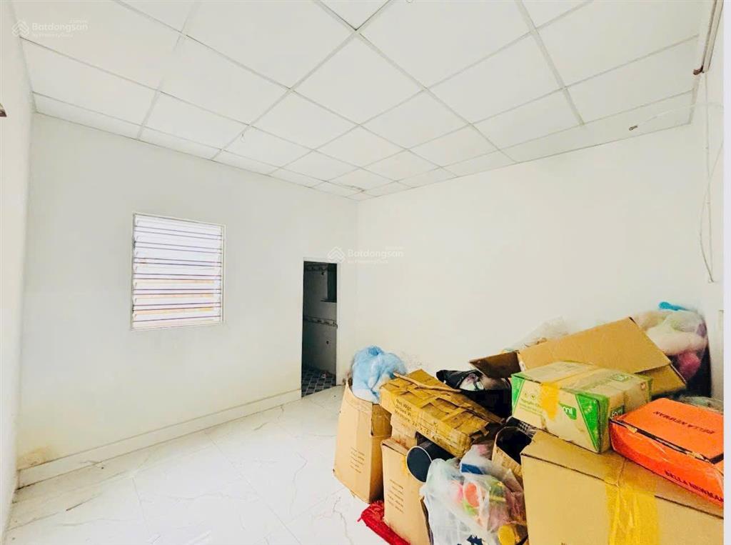 Bán nhà thị trấn hóc môn  283m2  cấp 4  hxt  chỉ 7,89 tỷ