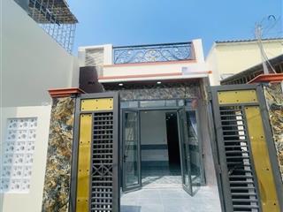 Bán nhà gần chợ chữ s hóc môn  100m2 (5 x20 )  cấp 4  hẻm hxh  chỉ 3,9tỷ.