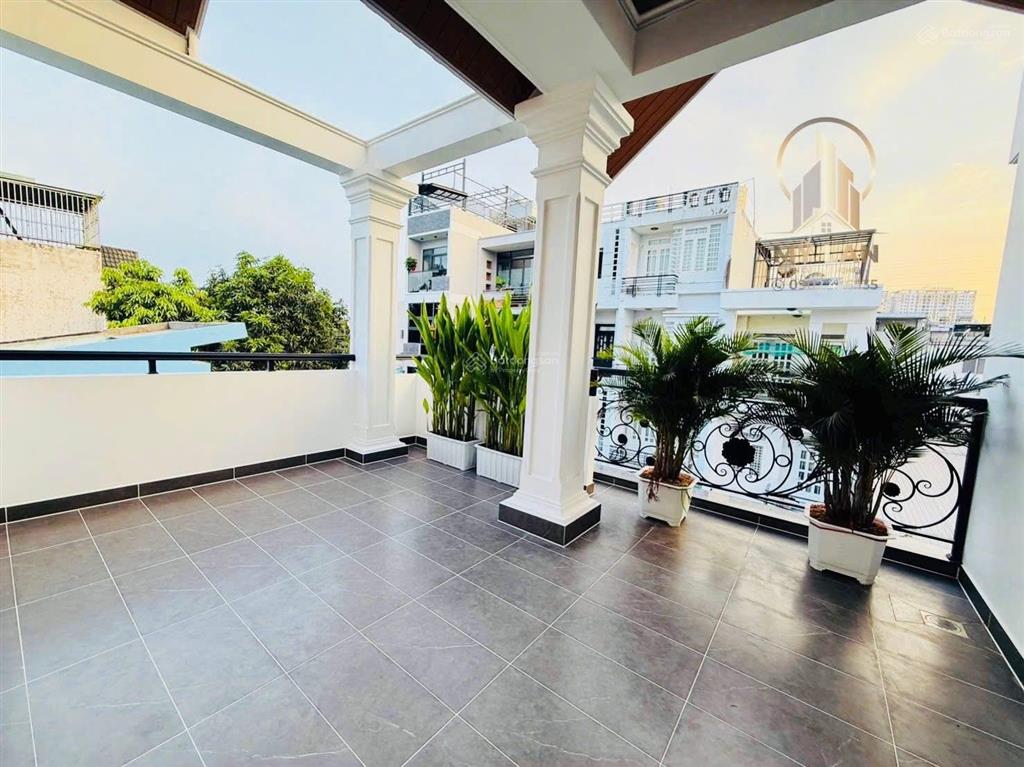 Nhà đẹp 2 mặt hẻm full nội thất cao cấp ở ngay dương thị mười q12