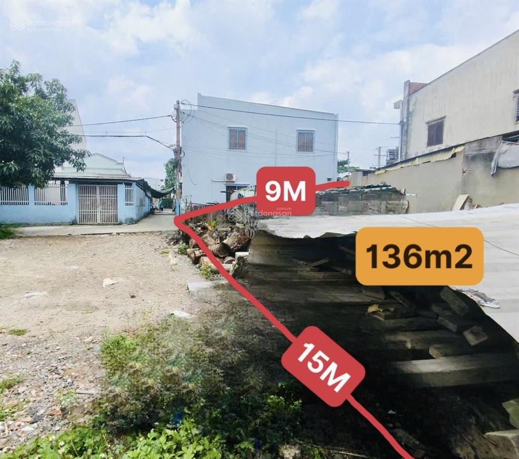 Đất đẹp 136m2 ngang 9m tân xuân hóc môn, ô tô tới đất chỉ 4.3 tỷ.( thương lương)