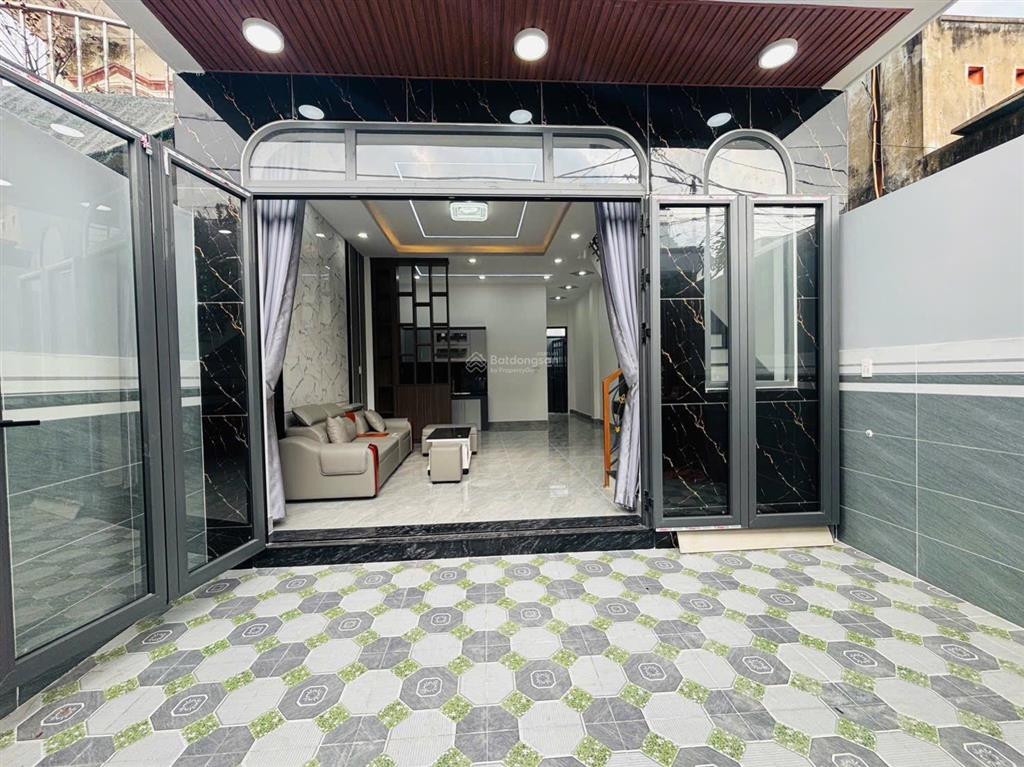 Bán nhà xuân thới đông, hóc môn  65m2 ( 5 x13)  2tầng  hxh  chỉ 5,15 tỷ.( thương lượng)