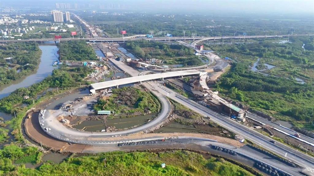Bán căn ngộp tháp e 3 phòng ngủ nhanh cho khách thiện chí căn hộ mt eastmark city tháng 3
