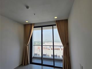 Bán gấp căn 2pn 2wc 70m2 shr gồm 2 rèm 3 máy lạnh tầng thoáng nhà chưa bóc team mới toanh