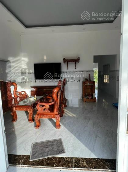 Nhà rộng, chợ trảng bàng, 230m2, sổ riêng, đường lớn 12m, thông thoáng, giá 870tr