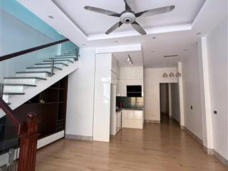Nhà đẹp thịnh đức, ô tô cất trong nhà, diện tích 80m2, xây dựng 2 tầng, 3pn. giá chỉ 2.3 tỷ
