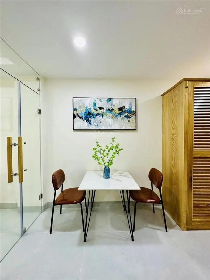 Siêu phẩm !hxh quay đầu ở võ thị sáu,q1 4,2x25m vuông cn 98m2 h+5t+st. hđt 744tr/năm. 25 tỷ tl