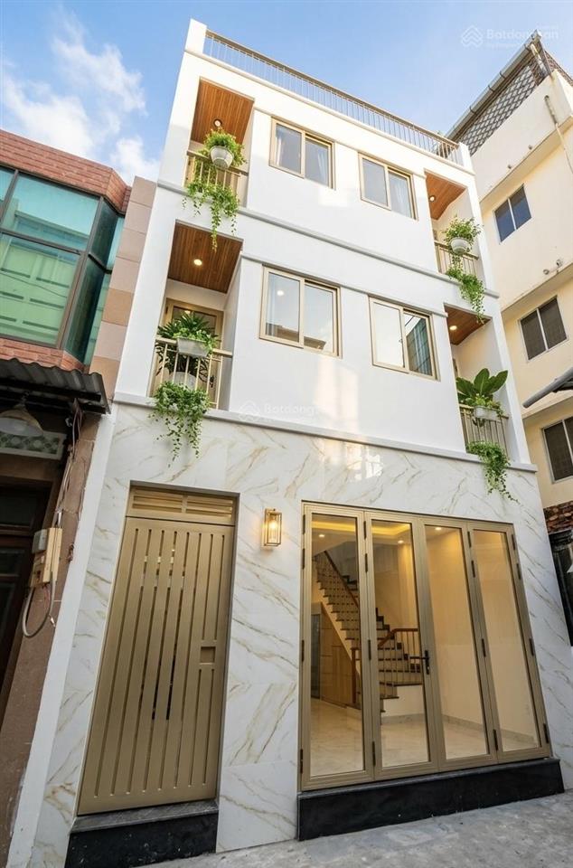 Số 1! hẻm 2 xe hơi né nhau khu nguyễn thị minh khai, q1. (6,1x11,1m) vuông. chỉ 16 tỷ, 097857870.
