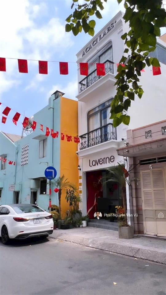 Quá hot! căn góc phan đăng lưu, p3, bt. (5,5x10m)  dtcn 50m2. phù hợp ở. chỉ 10 tỷ, 097857870.