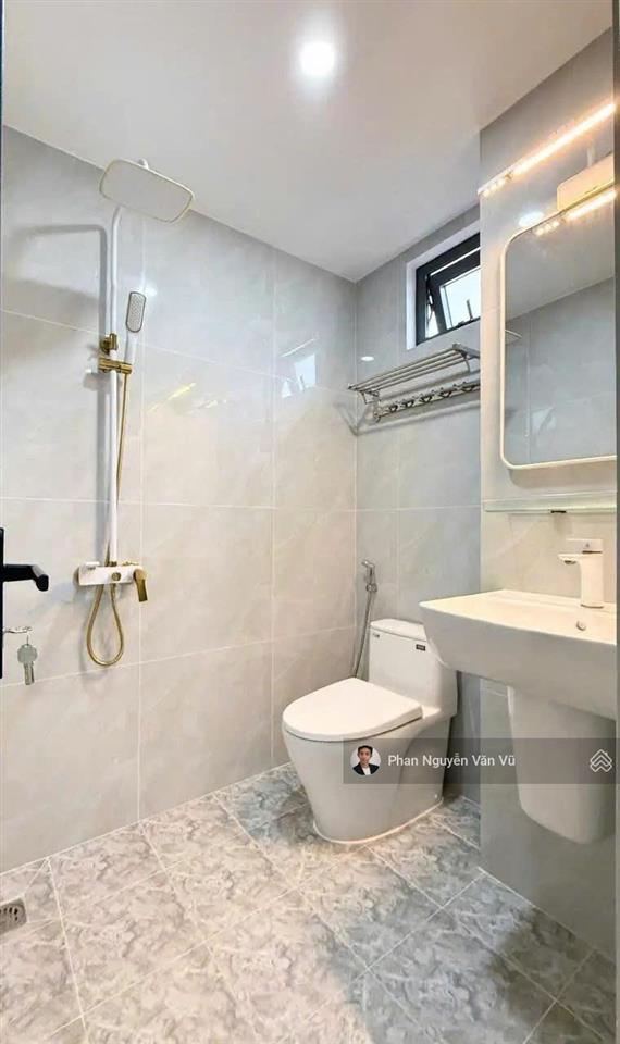 Quá tốt! mặt tiền khu nguyễn văn trỗi, phú nhuận. (8,7x13m)dtcn 113m2. hợp ở  cho thuê. chỉ 10 tỷ
