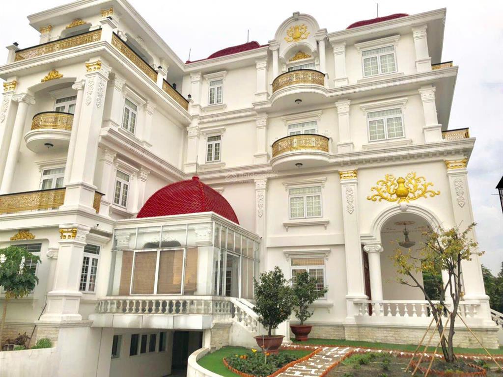 Siêu biệt thự sân vườn, diện tích 1234m2, đầy đủ công năng, hoàn thiện cao cấp