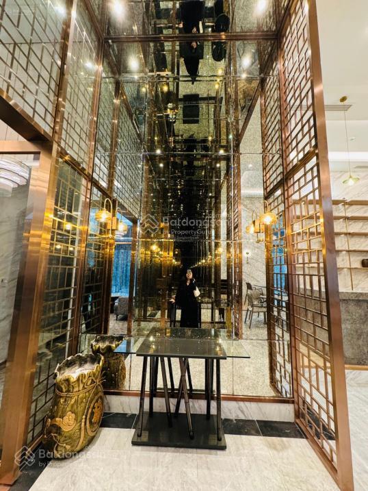 Gia đìnhđình cần bán căn góc 64m dự án số 8 nguyên hồng sổ đỏ giá đẹp nhất tòa
