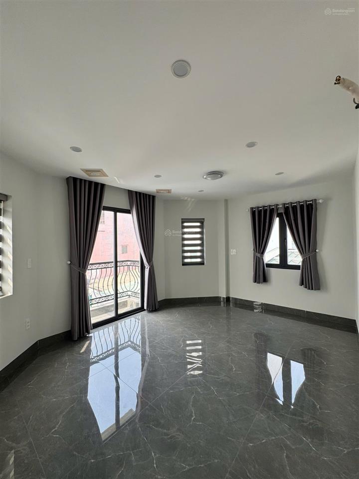 Hxh cầm bá thước p7 khu phan xích long 5 tầng  (5,15x9,8m) full nội thất cao cấp ở ngay 0984 518 ***