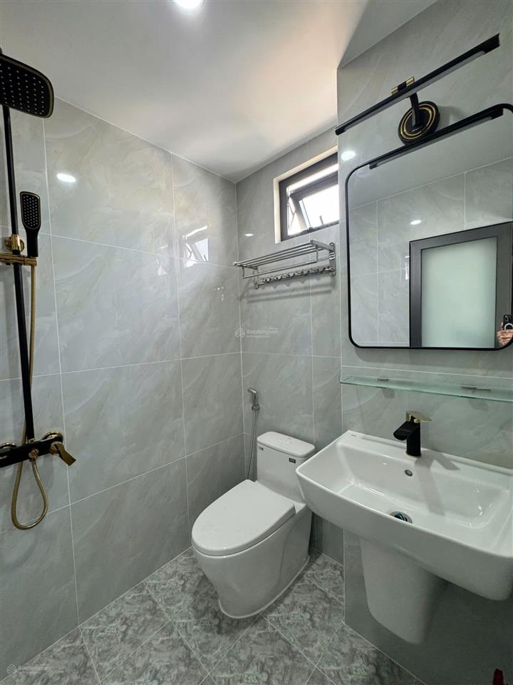 Hxh cầm bá thước p7 khu phan xích long 5 tầng  (5,15x9,8m) full nội thất cao cấp ở ngay 0984 518 ***