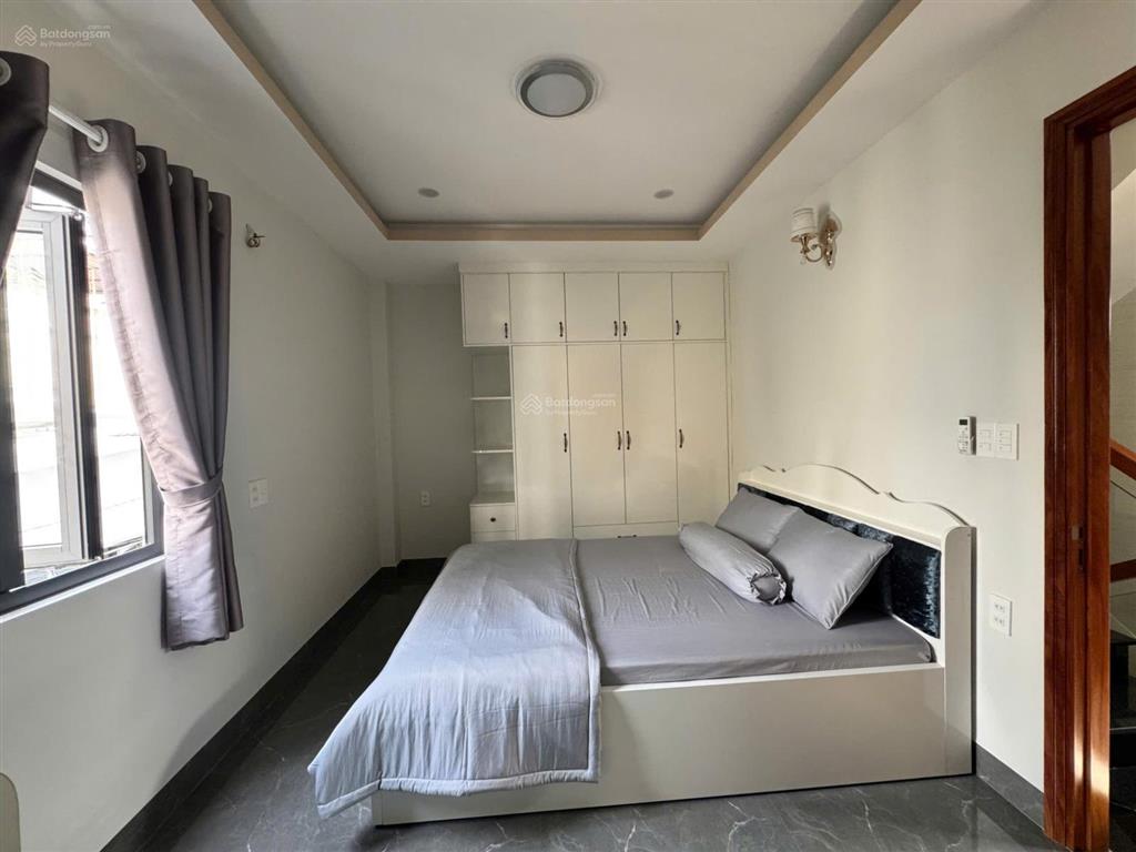 Hxh cầm bá thước p7 khu phan xích long 5 tầng  (5,15x9,8m) full nội thất cao cấp ở ngay 0984 518 ***