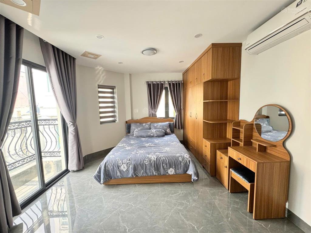 Hxh cầm bá thước p7 khu phan xích long 5 tầng  (5,15x9,8m) full nội thất cao cấp ở ngay 0984 518 ***