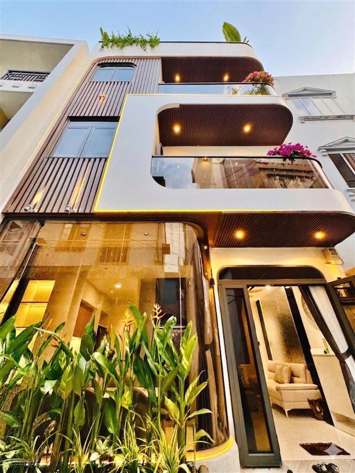 Ngang 6m hxh thích quảng đức phú nhuận 7,25 tỷ (6x6) 4 tầng nt cao cấp xách vali ở ngay 0984 518 ***