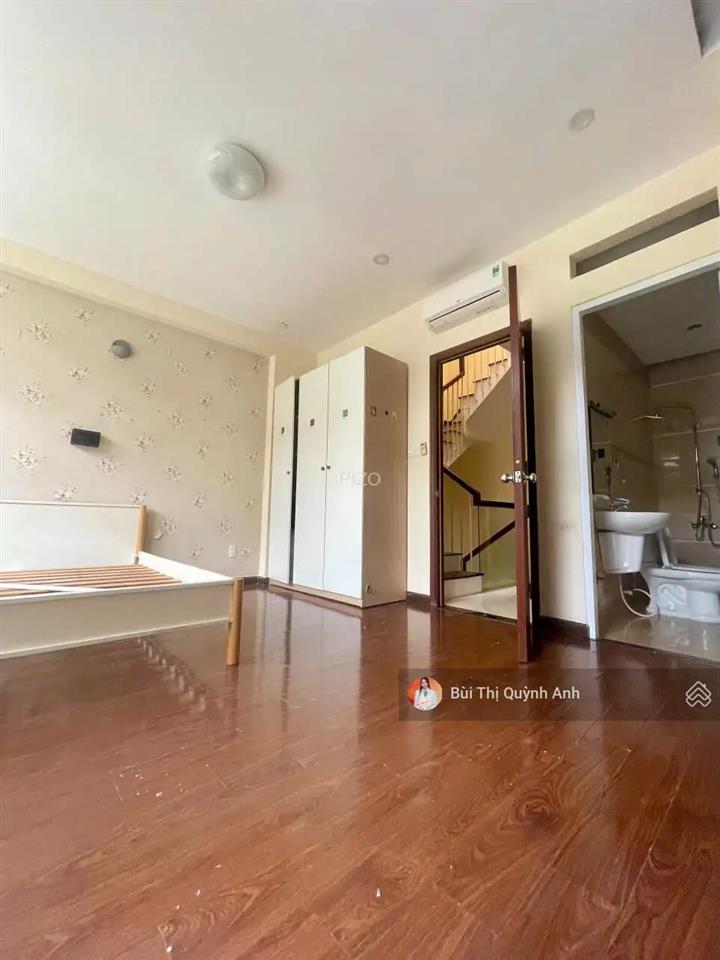 Chỉ 9,8tỷ ngay ngã tư phú nhuận 4tầng 58,3m²  (4,5x13) 4pn 5wc hợp ở, cho thuê chdv 0984 518 ***