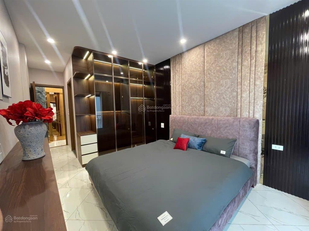 Ba gác phi thông tứ tung, gần ô tô, dt 38m2, mt 4,3m, chào 8,3 tỷ dân xây nở hậu