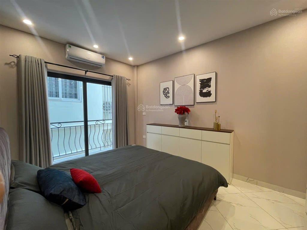 Ba gác phi thông tứ tung, gần ô tô, dt 38m2, mt 4,3m, chào 8,3 tỷ dân xây nở hậu