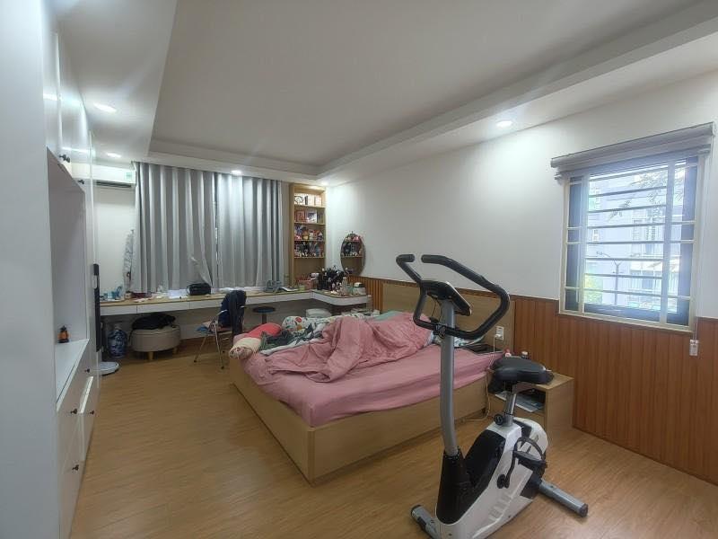 Bán nhà mặt phố đường 263, Tăng Nhơn Phú A, Thủ Đức, TP HCM. DT 85m2, 4 tầng. Giá 7.2 tỷ,