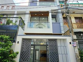 Bán nhà mặt phố đường Trường Lưu, Q9, Thủ Đức, TP HCM. DT 50m2, 3 tầng, SH. Giá 4,7 tỷ.