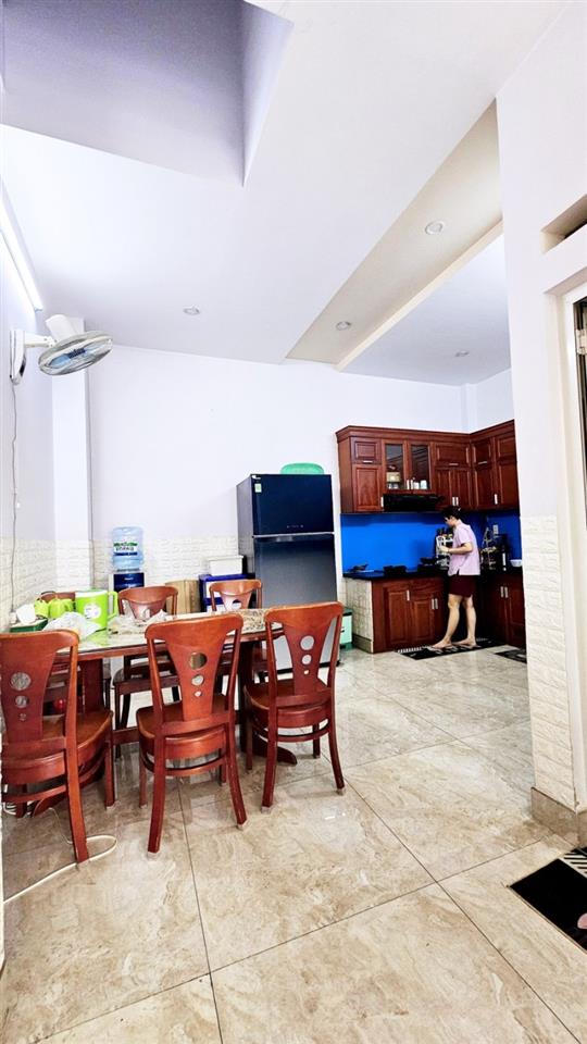 Bán nhà 4 tầng Đường số 7, Tam Bình, Thủ Đức, TP HCM. DT 82m2, sổ hồng riêng, giá 7.68 tỷ.