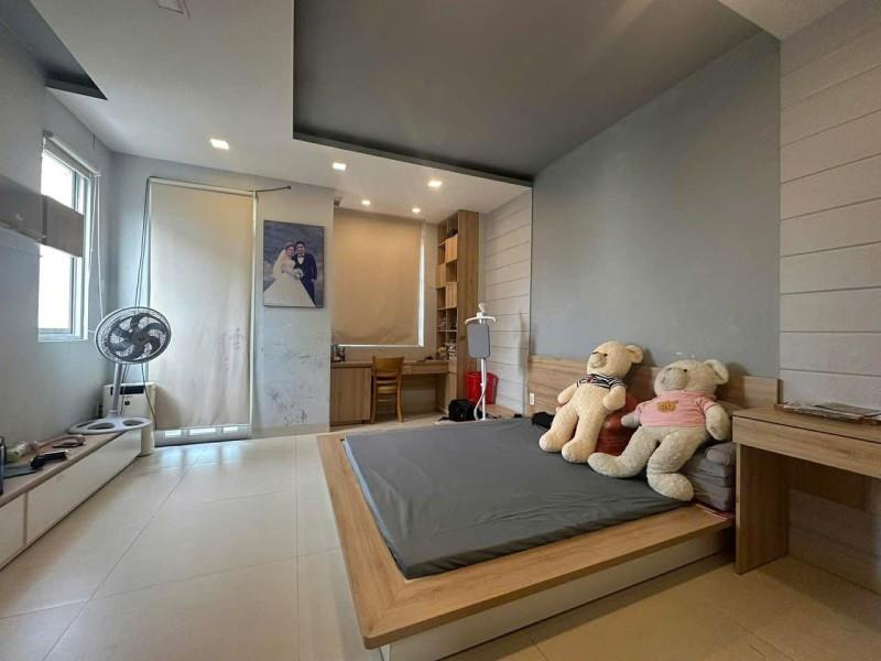Bán nhà  đường số 32, Linh Đông, Thủ Đức, TP HCM. DT 78m2, 2 tầng, giá 5,88 tỷ, sổ hồng