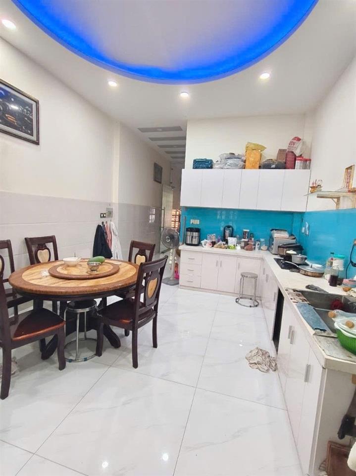 Bán nhà đường Man Thiện, Tăng Nhơn Phú A, Thủ Đức, TP HCM. DT  75m2, 4 tầng, giá 7.48 tỷ,