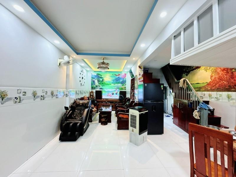 Bán nhà 2 tầng, 45m2,  đường số 19, Linh Chiểu, Thủ Đức - TP HCM. Giá 5.43 tỷ, sổ hồng