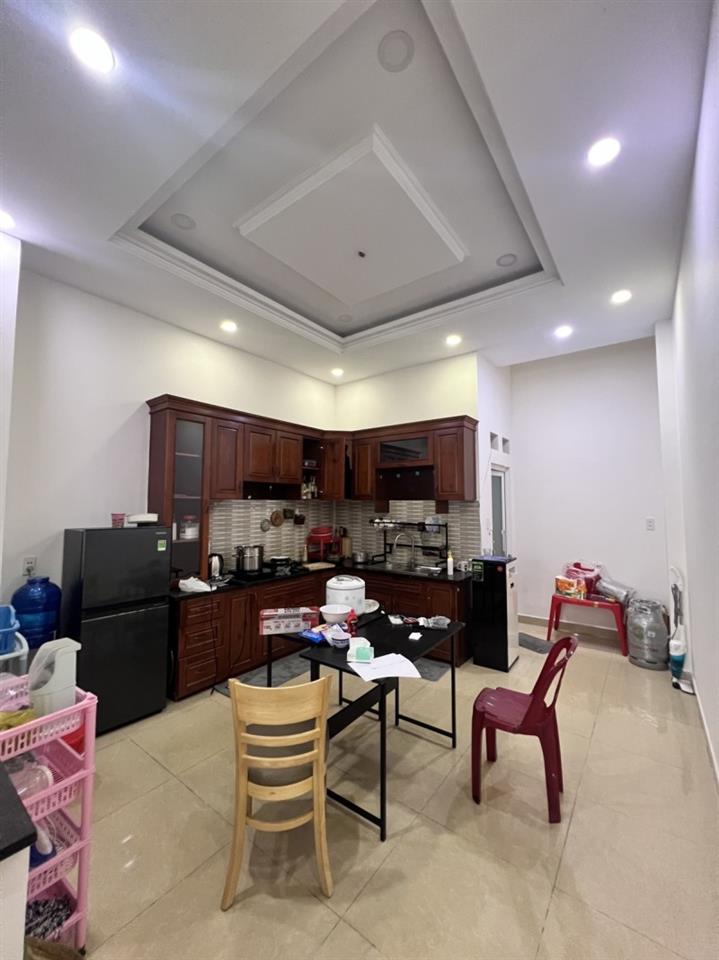 Bán nhà đường số 11, Trường Thọ, Thủ Đức, TP HCM. DT 57m2, 3 tầng, chỉ 7.42 tỷ, sổ hồng