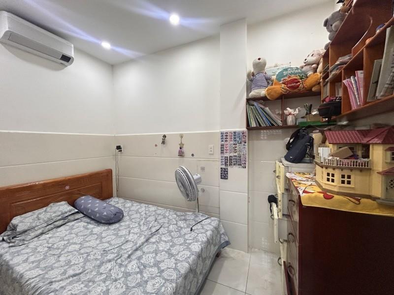 Bán nhà 3 tầng, 61m2 đường Số 8, Linh Xuân, Thủ Đức, TP HCM, Sổ hồng riêng. Giá 3.79 tỷ.