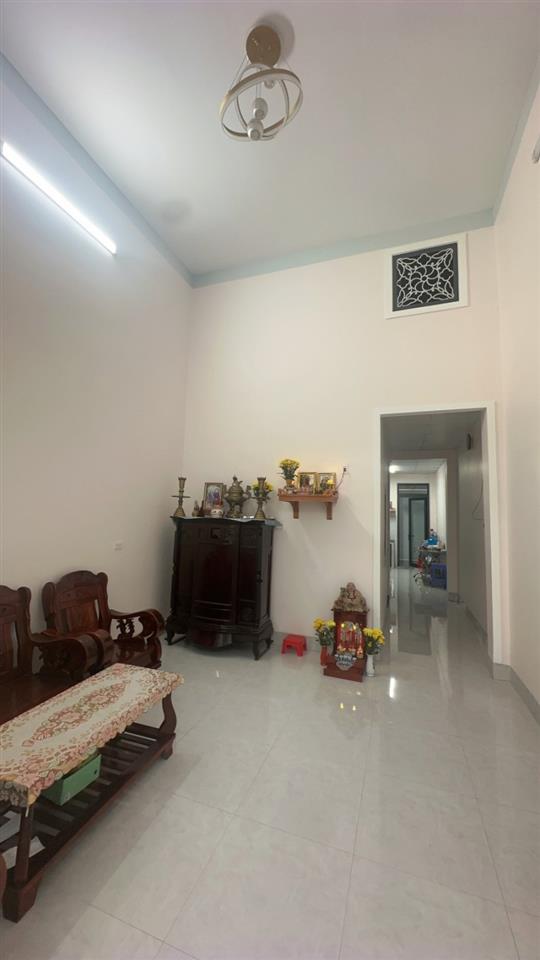 Bán nhà đường số 11, Linh Xuân, Thủ Đức, TP HCM. DT 70m2, 2 tầng, sổ hồng riêng. Giá 5 tỷ.