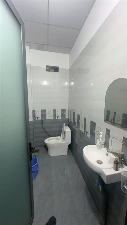 Bán nhà đường số 11, Linh Xuân, Thủ Đức, TP HCM. DT 70m2, 2 tầng, sổ hồng riêng. Giá 5 tỷ.