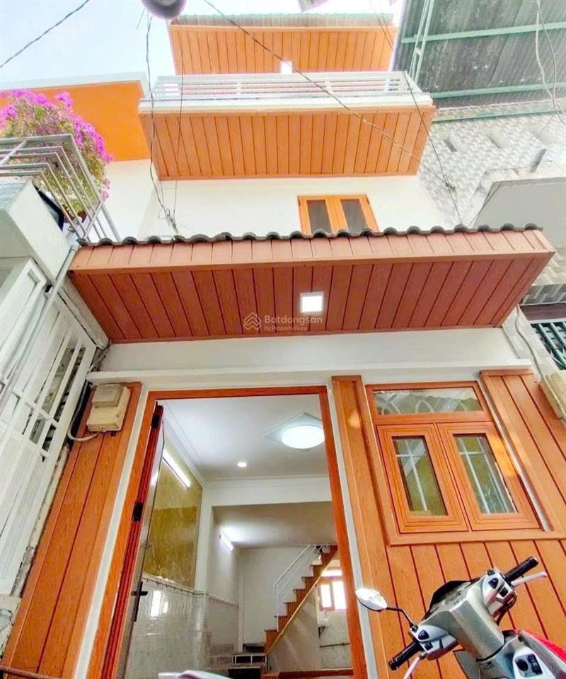 2,35 tỷ  nhà quang trung  bv hồng đức  3m x 8m  3 tầng  4pn  3 vệ sinh  chưa qua đầu tư 