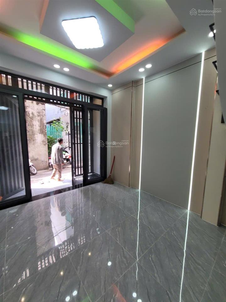 Nhà 4 tầng 5pn quang trung ngay bv hồng đức ngang 3.7m x 10m trệt 2 lầu sân thượng, giảm còn 5.3 ty