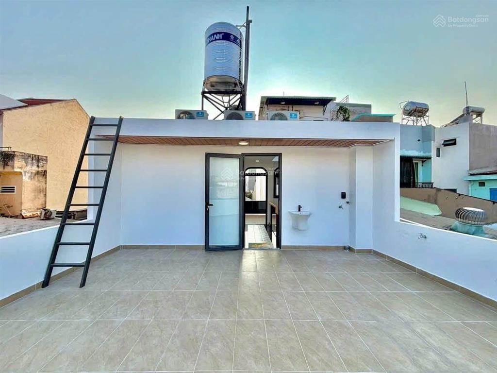 Nhà nơ trang long, p13 nở hậu 64m2 (6x12) trệt lầu, có 4pn, 1pn trệt, tặng hết nội thất cao cấp