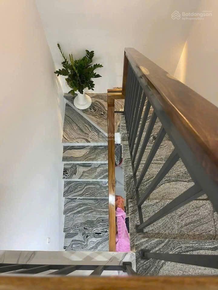 Bán nhà đang ở, dt 100m2, sổ hồng riêng, đường đinh đức thiện, bình chánh