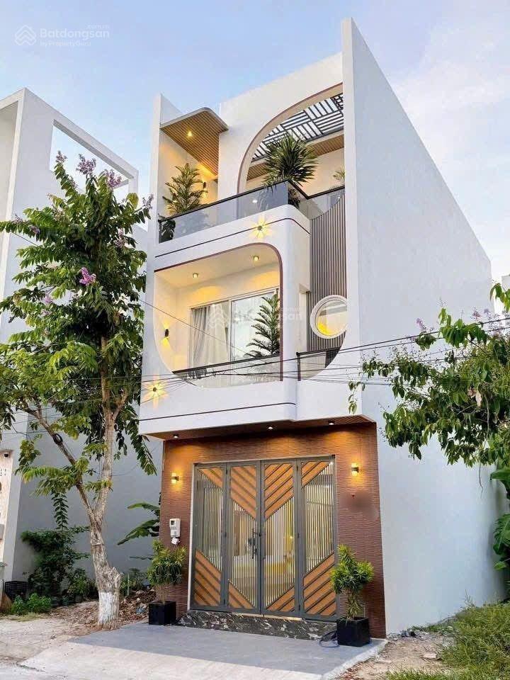 Bán gấp căn nhà đường nguyễn cửu phú, dt 80m2, shr, bình chánh