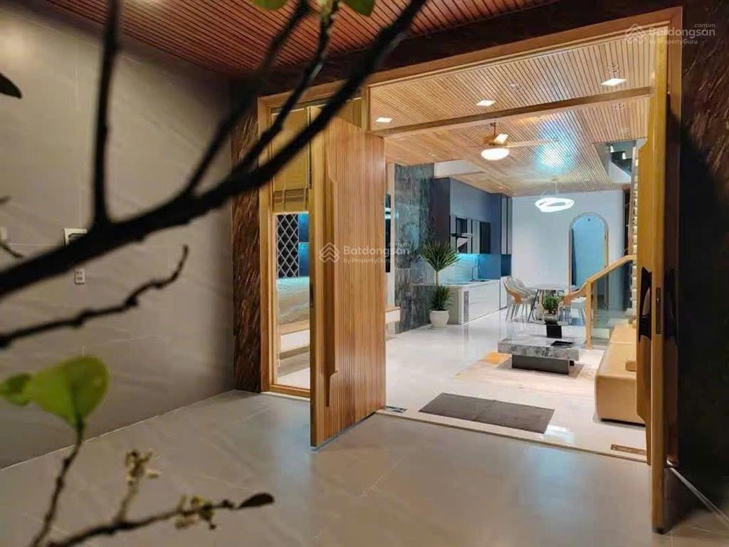 Bán nhanh nhà bình chánh, dt 80m2, sổ hồng riêng