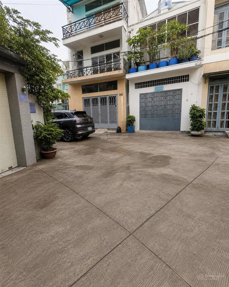 Trung tâm bình thạnh gần mặt tiền  gần 80m2 công nhận  sẵn 7 phòng cho thuê dòng tiền 300tr/năm