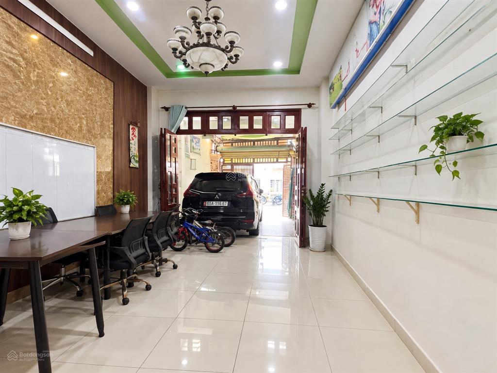 Nhà 2 lầu đường 7m có vỉa hè, ô tô ngủ trong nhà, 93m2 chỉ 9.x tỷ  ngay dương đình hội