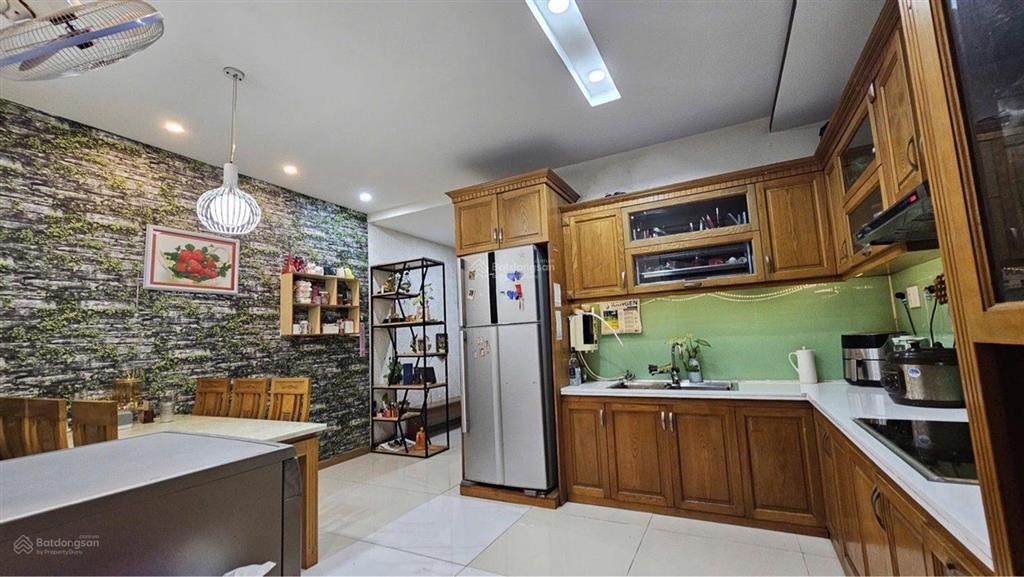 Biệt thự liền kề 3 tầng, 95m2  ngay mt đỗ xuân hợp  nhỉnh 13 tỷ (tl)  bảo vệ 24/7, hồ bơi, gym