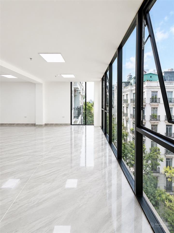 Nhà phân lô kinh doanh lê đức thọ , mai dịch nhỉnh 69tỷ  115m2 x 7 tầng  dòng tiền 2,5tỷ / năm