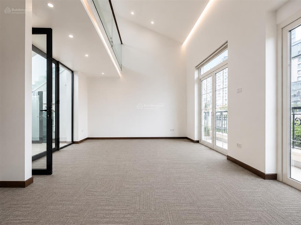 Biệt thự trần duy hưng, lê văn lương, nhỉnh 50 tỷ  100m² x 5 tầng  phân lô ô tô đỗ cửa ngày đêm