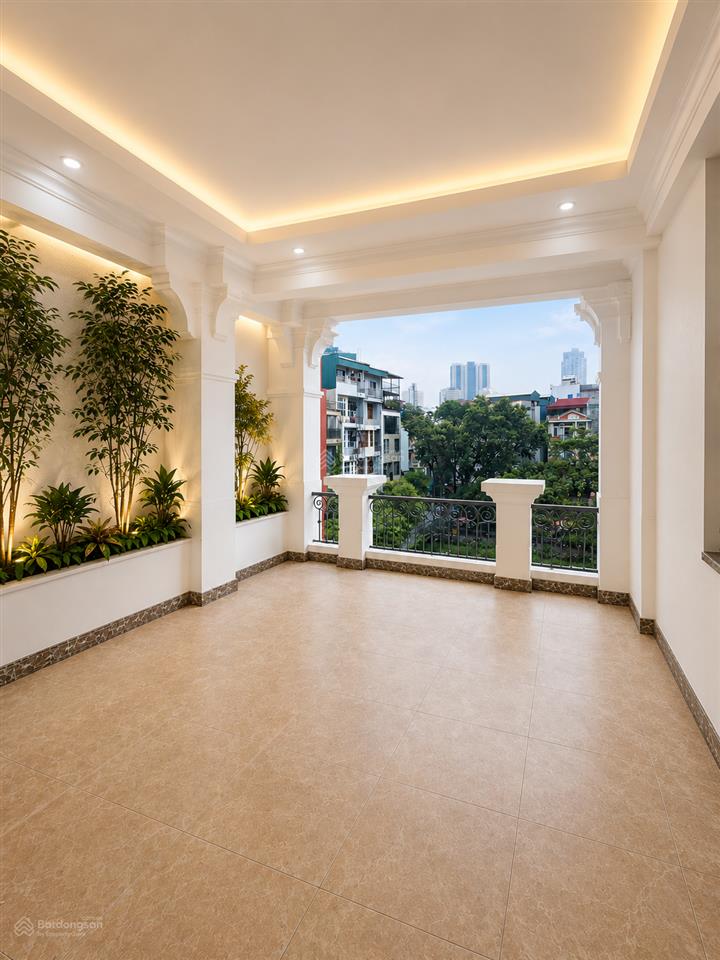 Biệt thự view hồ trần duy hưng, cầu giấy, nhỉnh 37 tỷ100m2 x 4 tầng mt 5msân vườn view hồ thoáng